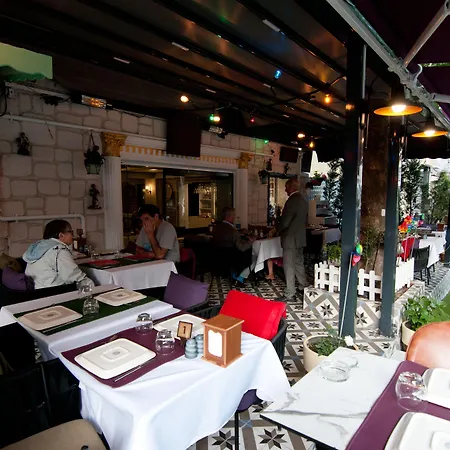 Hotel Center Hill Suites