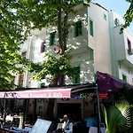 Center Hill Отель 2*