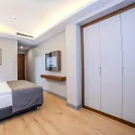 Отель Center Hill 2*
