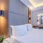 Center Hill Отель 2*