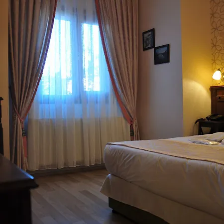 Center Hill Hotel Hotel 2*