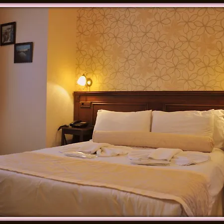 Hotel Center Hill Hotel 2*