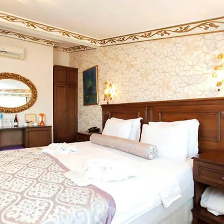 Center Hill Hotel