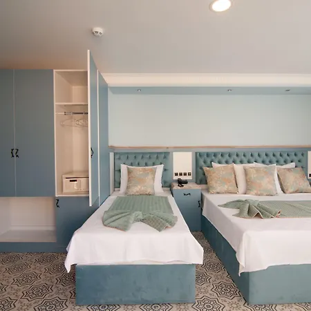 Hotel Center Hill Hotel