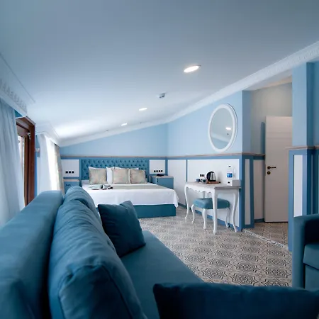 Center Hill Hotel 2*