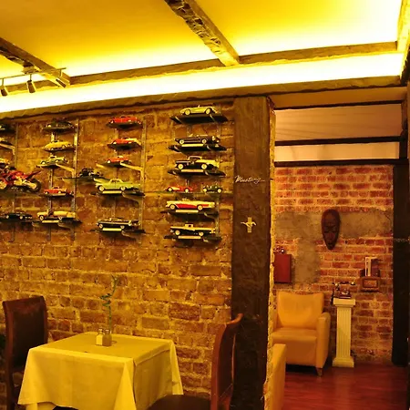 Center Hill Hotel Hotel 2*