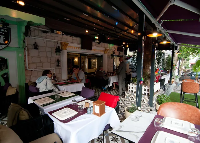 فندق Center Hill