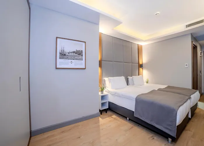 Center Hill فندق 2*