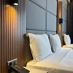 Center Hill Otel