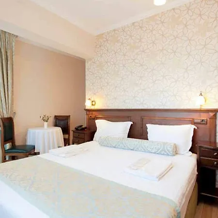 Center Hill Hotel 2*