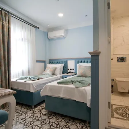Center Hill Hotel 2*